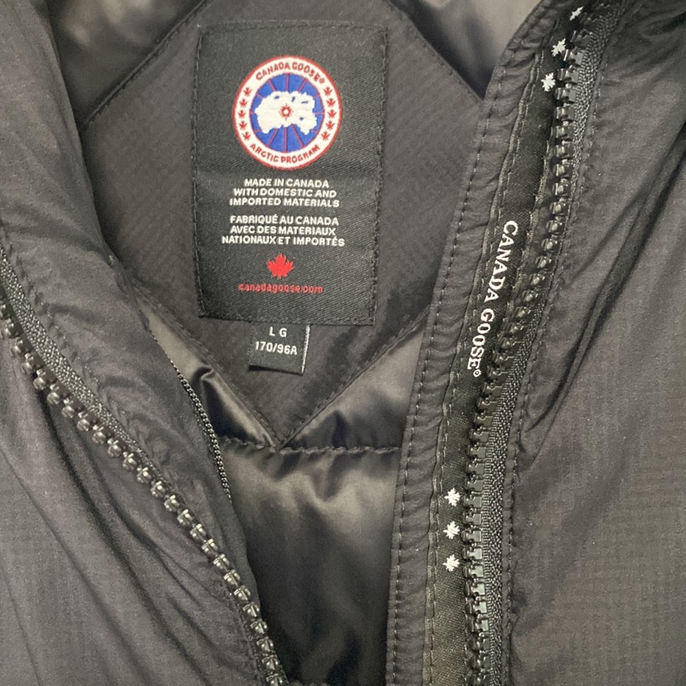Women Canada Goose Jacket - Picture 5 of 16